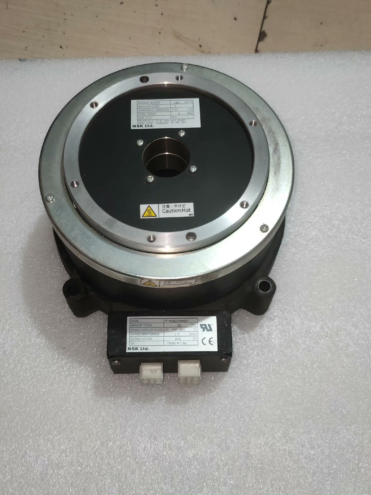 NSK马达，型号YSB2020KN001