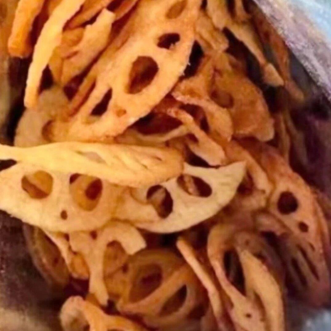麻辣藕片香脆,可口小吃,典网红即食大袋超级薯片,经辣味