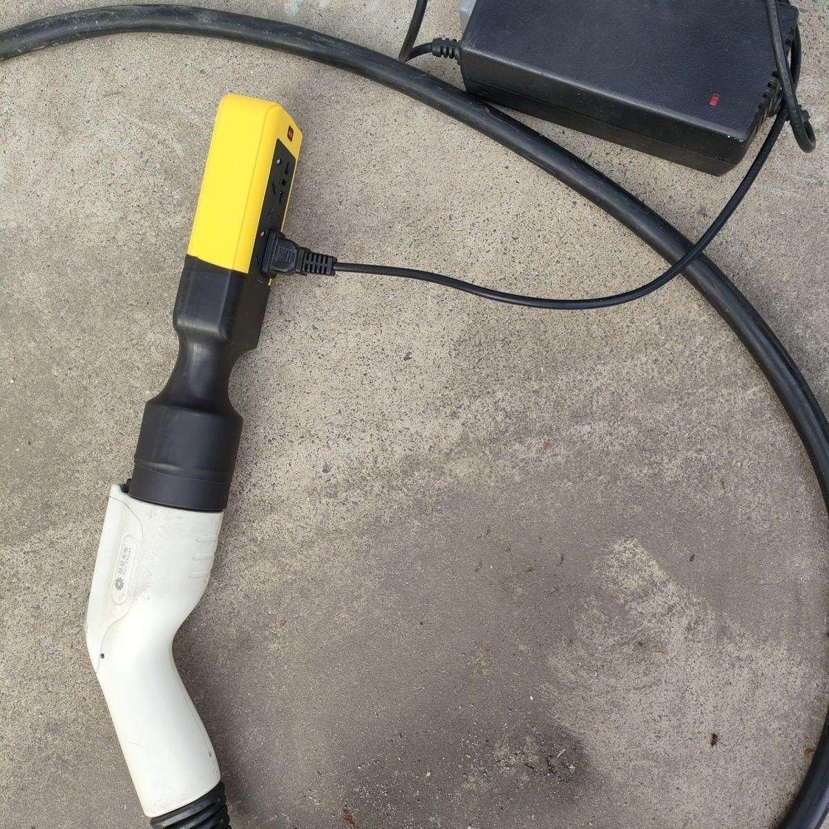 充电桩取电器转换插头新能源电摩220V电动车房车转换器交流取电器