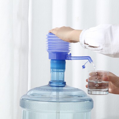 Shell-less simple barrel water pressure pump, drinking fount