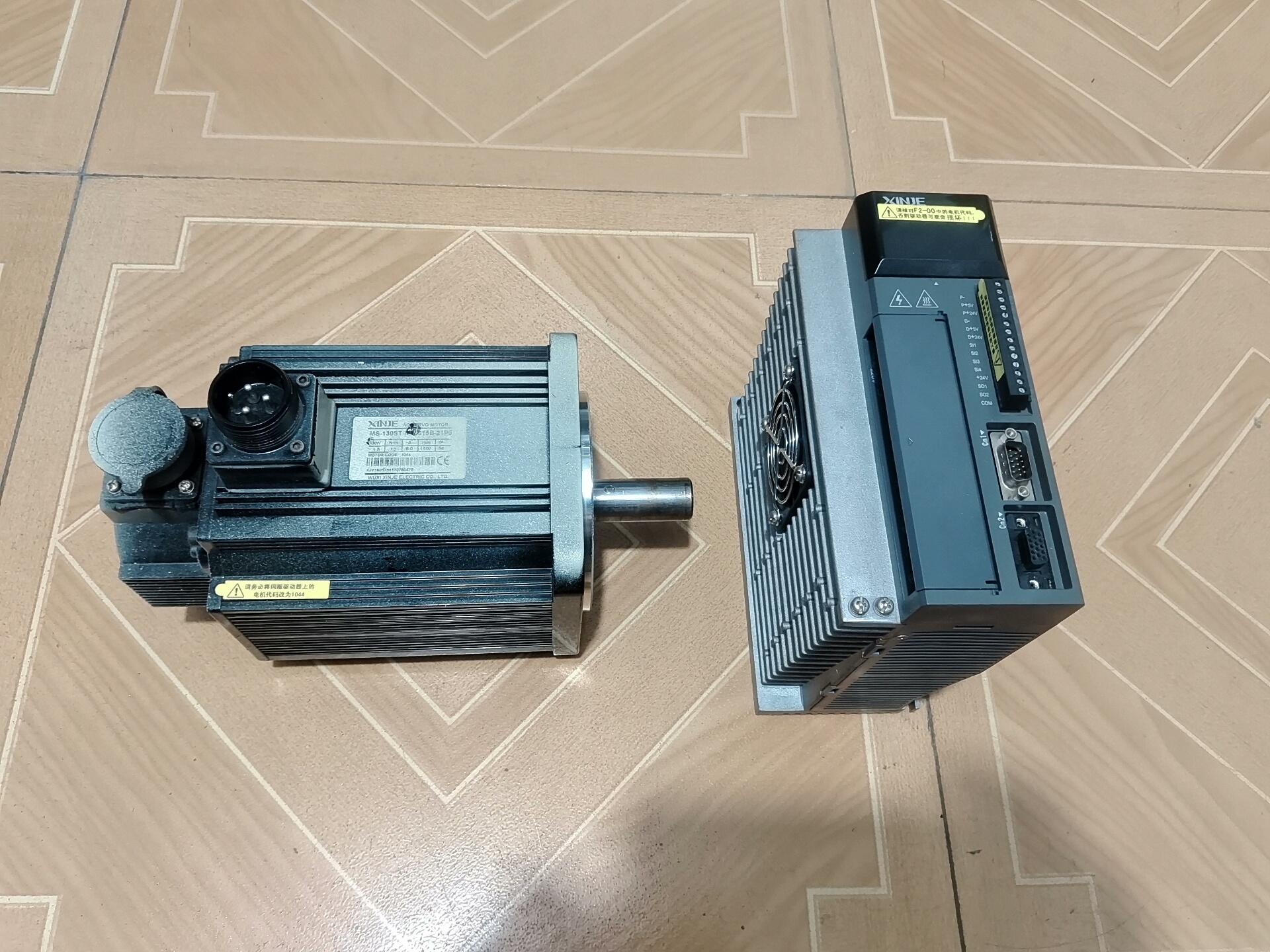 1.5kw信捷伺服电机DS2-21P5-AS，电机MS-13