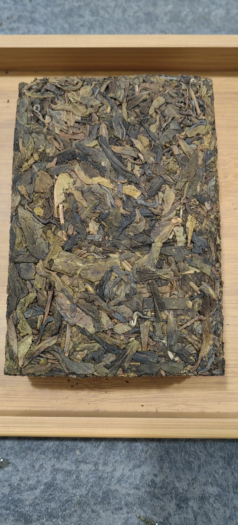 2012年冰島老寨黃金葉磚 500克一磚 頭春古樹老茶 普洱茶 BUASHOP普洱老茶