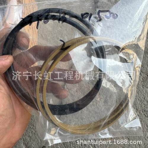 山推SD32推土机配件直供终端：23Y-62B-01500t格兰圈