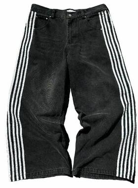 Men's New Casual Loose Denim Jeans with Striped Side Design