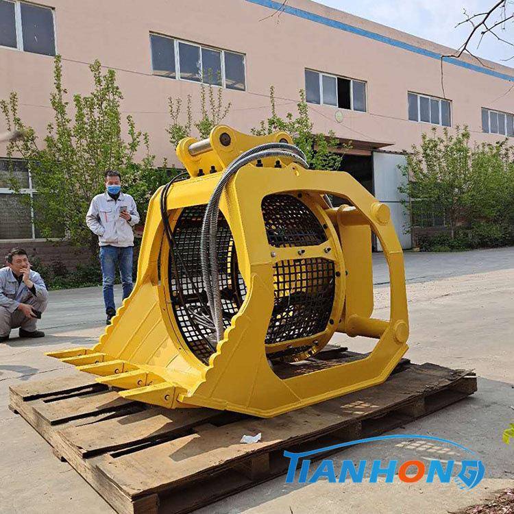 济宁天鸿厂家直供20T挖机旋转滚筒式筛分斗建筑垃圾筛分设备