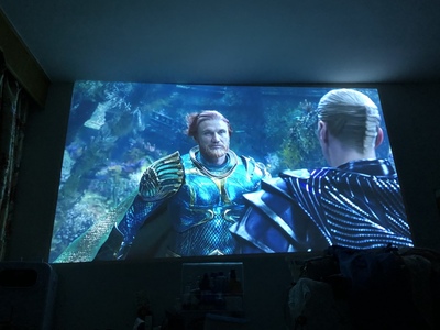 极米无屏电视H2和坚果J7s功能区别在那里？