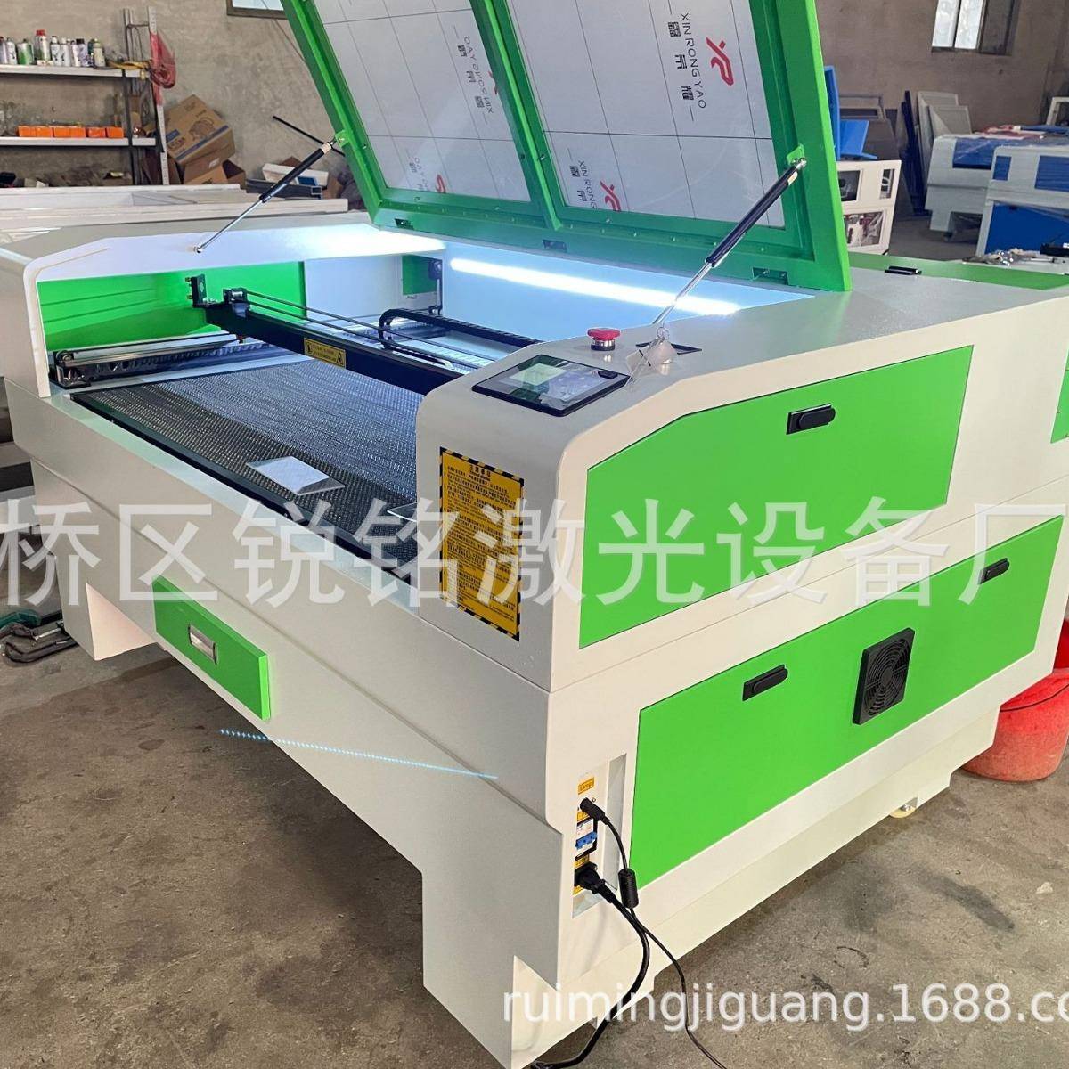 1610 1680服装布料毛绒玩具鞋材皮革织唛双头激光切割雕刻机