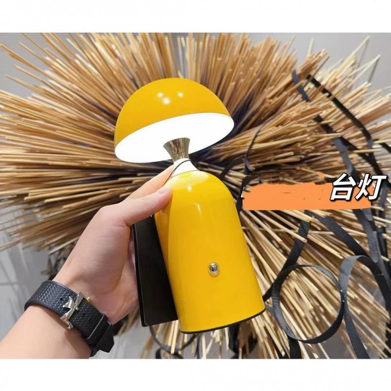 床头台灯北欧简约创意充电式蘑菇灯具温馨浪漫情可爱装饰灯