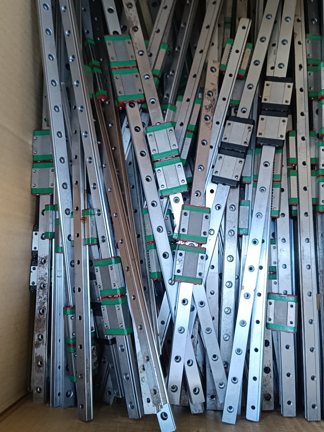 MGN12导轨滑块长450左右，两条起包邮