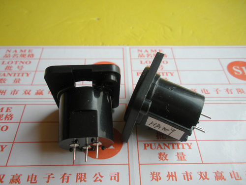 音响功放 卡农座 卡侬座 3脚直插母座 欧标插座  HA109