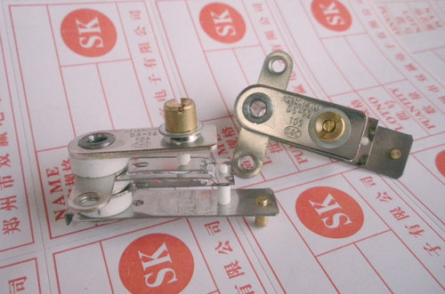 电压力锅配件 温控开关 电压力锅温控保护器 平KSD101 250V10A