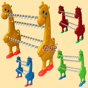 特价加厚塑料小鹿幼儿园毛巾架儿童长颈鹿不锈钢毛巾架水杯架