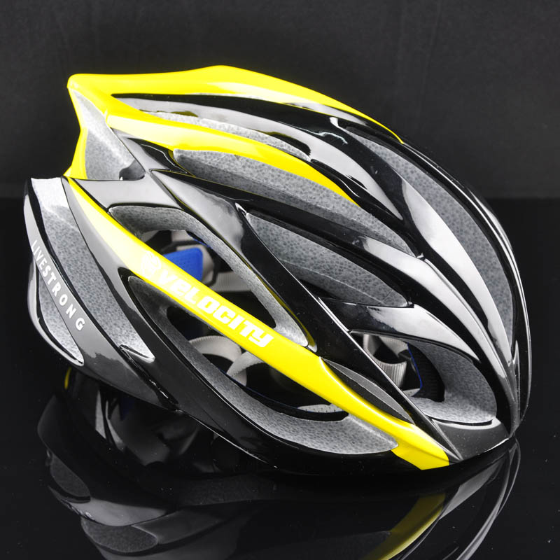 Casque cycliste - Ref 2247932 Image 1