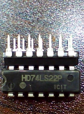 HD74LS22P  DIP