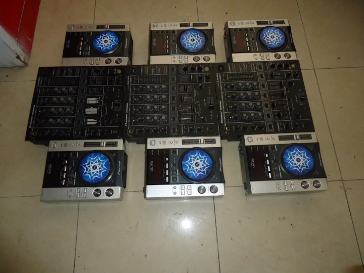 实用DJ打碟套装  先锋200打碟机配先锋500混音台多套 需要联系|msdalam kategori Peralatan Audio-visual, Stage Equipment, Bermain pemain cakera - dari Buy2taobao.com untuk memberikan perkhidmatan ejen Taobao profesional membeli