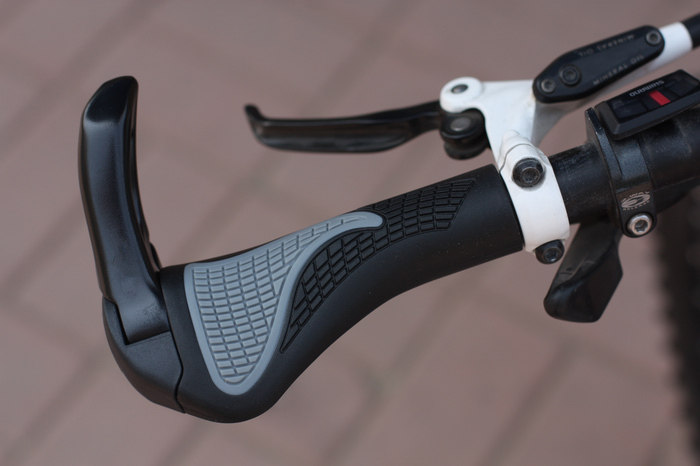 Poignées de vélo - Ref 2342218 Image 1