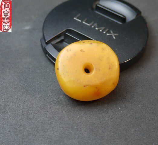 天然琥珀西藏古董磨沙面老蜜蜡算盘珠饼珠散珠特价无烤1已放十年