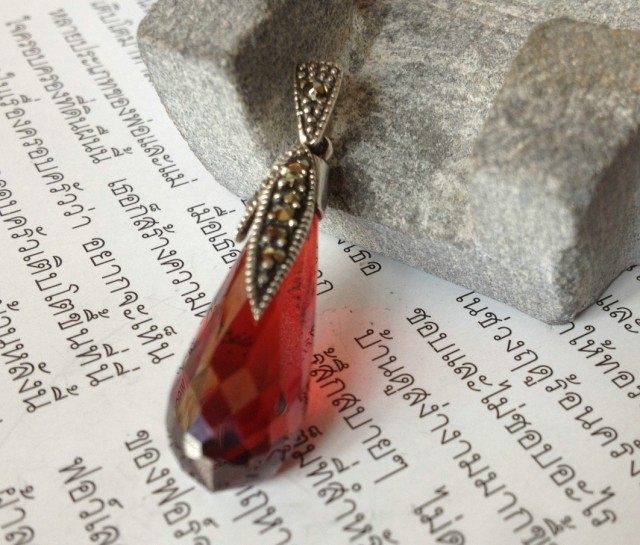 泰国-S925泰银-乌金石-进口玫瑰红锆石切割--吊咀项坠/吊坠银饰