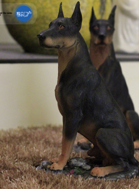 仿真动物设计杜宾猎犬带底座装饰品工艺品杜宾犬摆件直销软装配饰