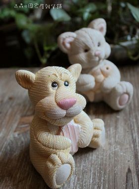 树脂毛衣纹路雕刻复古老虎小猫家居装饰摆件怀旧工艺品出口订单样