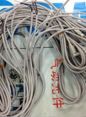 全新日本SMC磁性开关D-F8NL 3米 实物图片 假一赔十