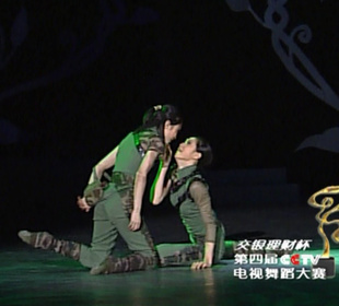 演出服饰同行大赛现代舞蹈演出服装迷彩女兵服装