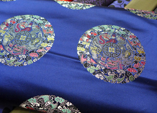 特卖 传统中士服装唐装|旗袍|礼服面料◆真丝织锦缎面料-龙团多色