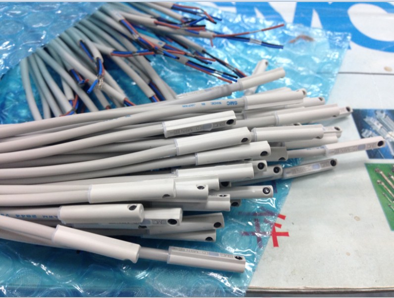 原装全新磁性开关D-M9BV D-M9BL D-M9BW D-M9PL D-M9BVL