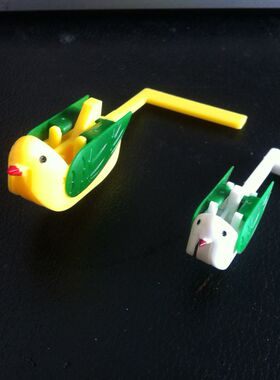 石英布谷鸟钟 咕咕钟 机芯配件 塑料小鸟 翅膀会动