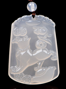 天然白色玉髓十二生肖男女款吊坠