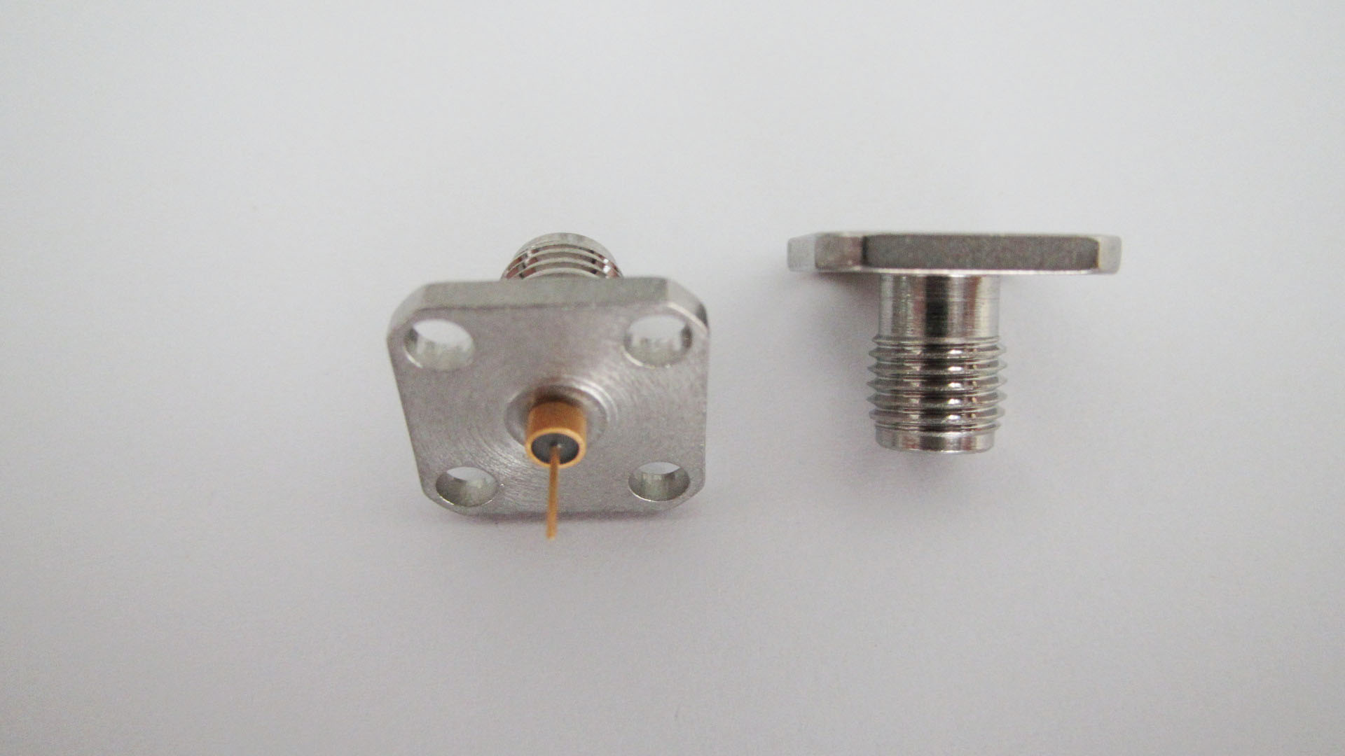 进口 DC-27GHz 驻波1.1 SMA不锈钢四孔法兰盘 射频微波同轴连接器