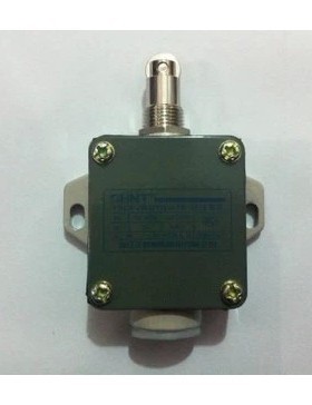 正品  YBLX-JW2/11H/LTH 正泰 微动 行程开关 假一罚十