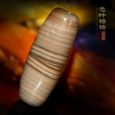 f007【格格出品】罕见千年彩虹带眼缠丝老玛瑙