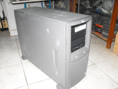 HP/惠普 Prolianf ML350 G4P 4U（准系统，不配CPU/内存/硬盘）