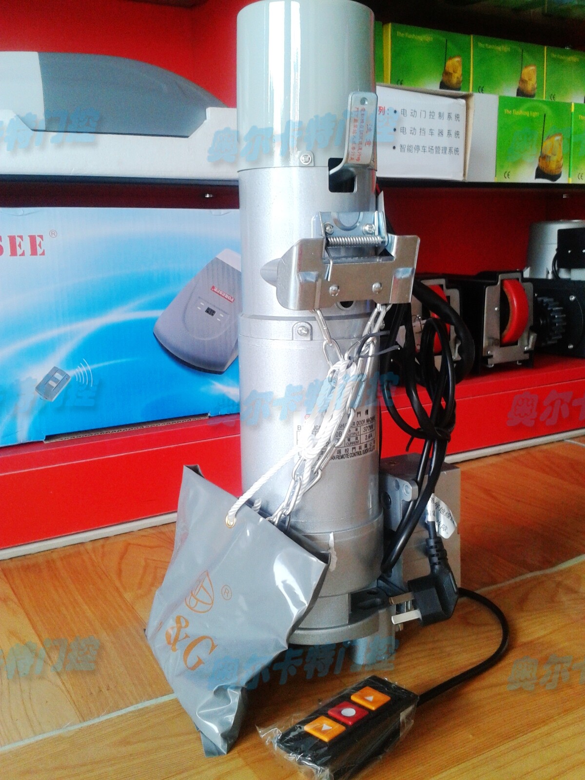 台湾巨光黑马系列卷门机电动卷闸门机车库门电机遥控开门机含遥控