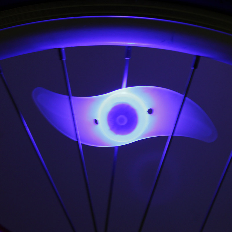 Lumière vélo LEKA - feux de Valve - Ref 2398603 Image 1