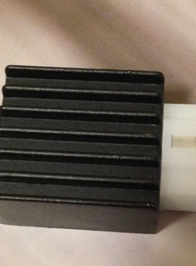 摩托车12v整流器，镇流器稳压器金城70,金城50Q,嘉陵70等改装用