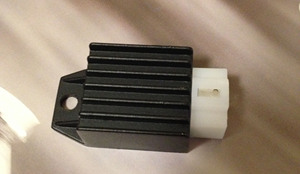 摩托车12v整流器，镇流器稳压器金城70,金城50Q,嘉陵70等改装用