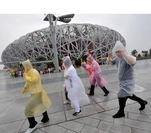 满 批发男女士通用便携一次性雨衣户外骑行上下班旅游雨披 包邮