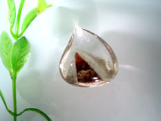 天然水晶包裹体咖啡色吊坠