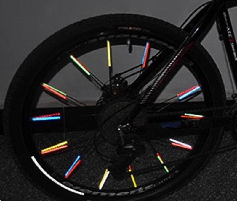 Eclairage pour vélo - feux de Valve - Ref 2403957 Image 1