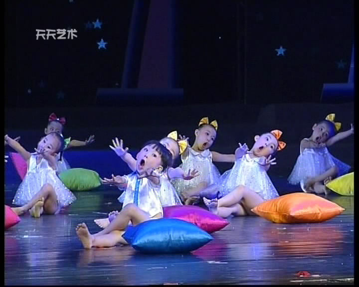 新款儿童小荷风采妈妈我来帮你演出服幼儿园我不上你的当舞蹈表演