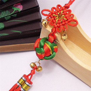 中国结汽车挂饰 手工编织 幸运绣球挂件