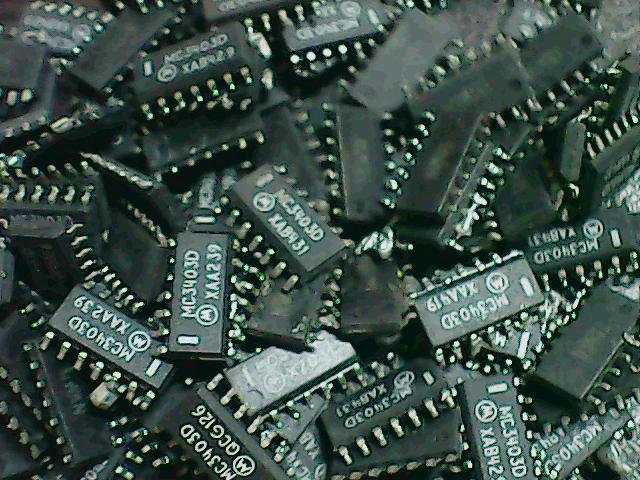 【实体店】MC3403D MC3303D 质量保证