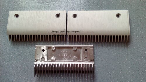 康力迅达扶梯9300梳齿板 铝合金199.4*107/22齿左中右SMR3136