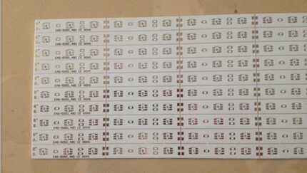 5050硬灯条铝基板.一米48.60.72灯，2835灯条铝基板，4014灯条