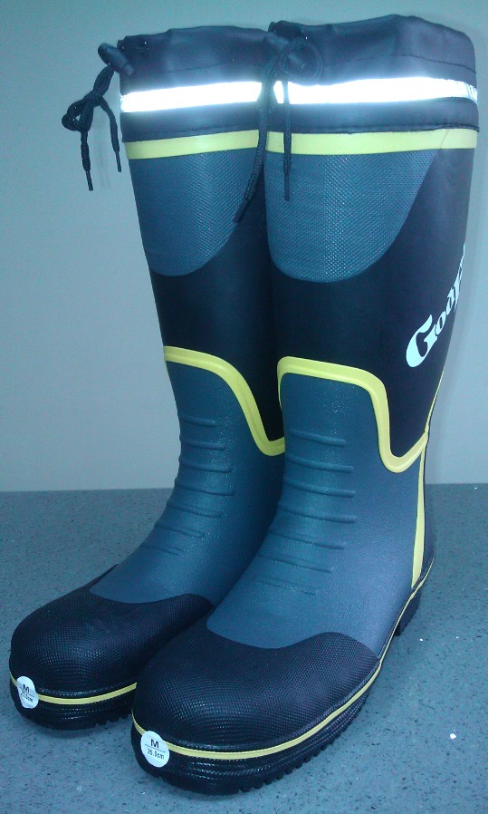 Chaussures - bottes caoutchouc homme - semelle caoutchouc - Ref 964943 Image 1