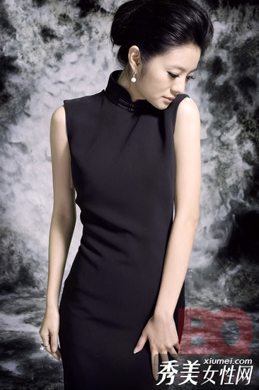 纯黑哑光定制做改良风白领旗袍