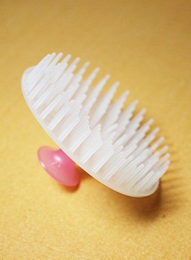 日本komeki洗头按摩梳 洗头刷 头皮按摩刷 头部保健梳571