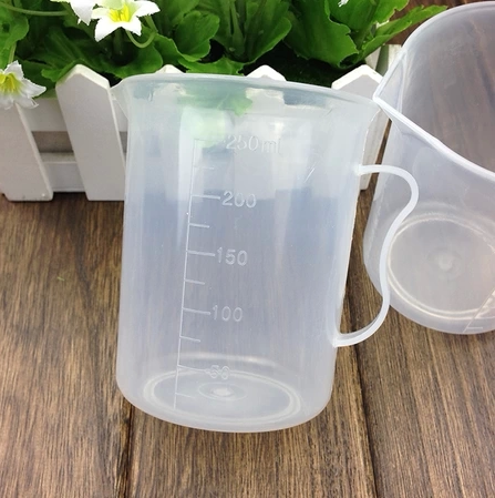 护肤品 手工皂 润唇膏 工具 量杯 塑料烧杯 250ml 带刻度